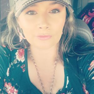 Meet your Posher, Candace